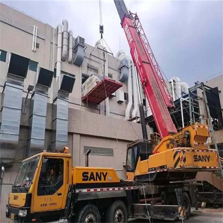 恩阳租赁大型汽车吊，助力工程项目高效进行